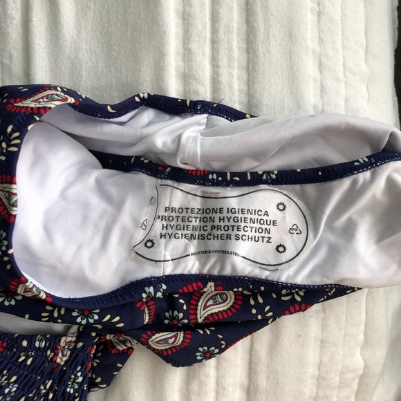 Cupshe One-piece Swimsuit - Picture 4 of 4